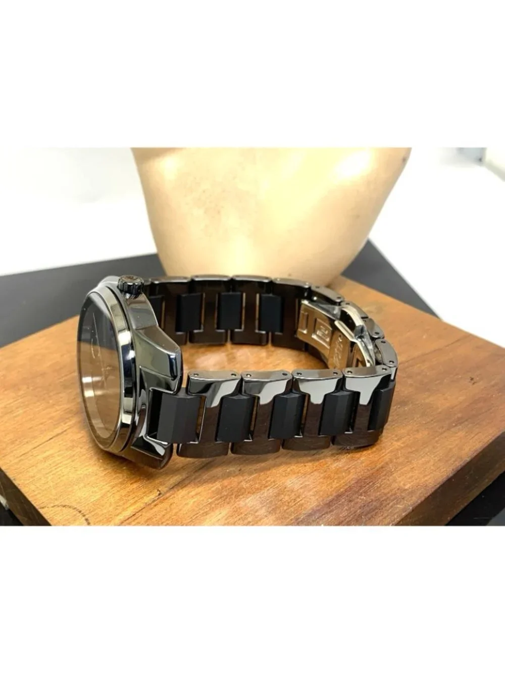 Movado Men's Watch Bold Verso Gray Dial Swiss Quartz Black Ceramic Steel 42mm